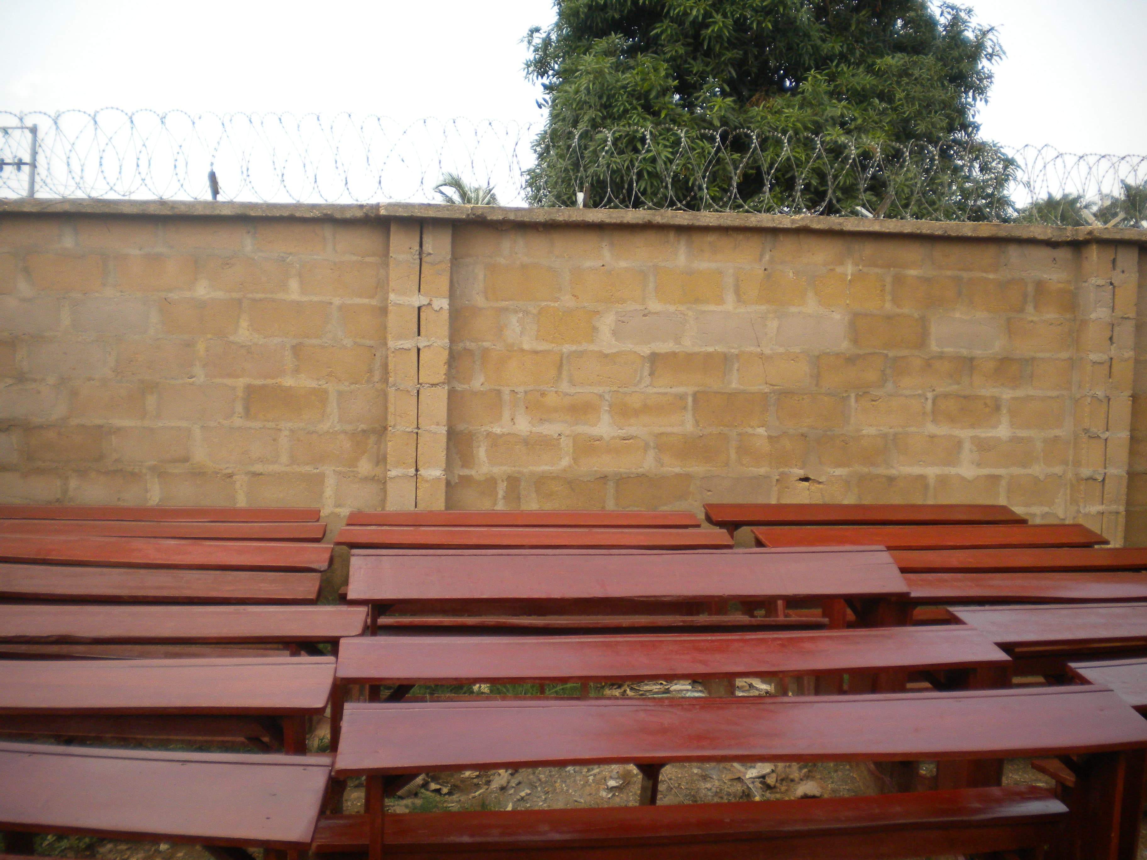 Three-in-One School Chairs & Desks Project Photo 1