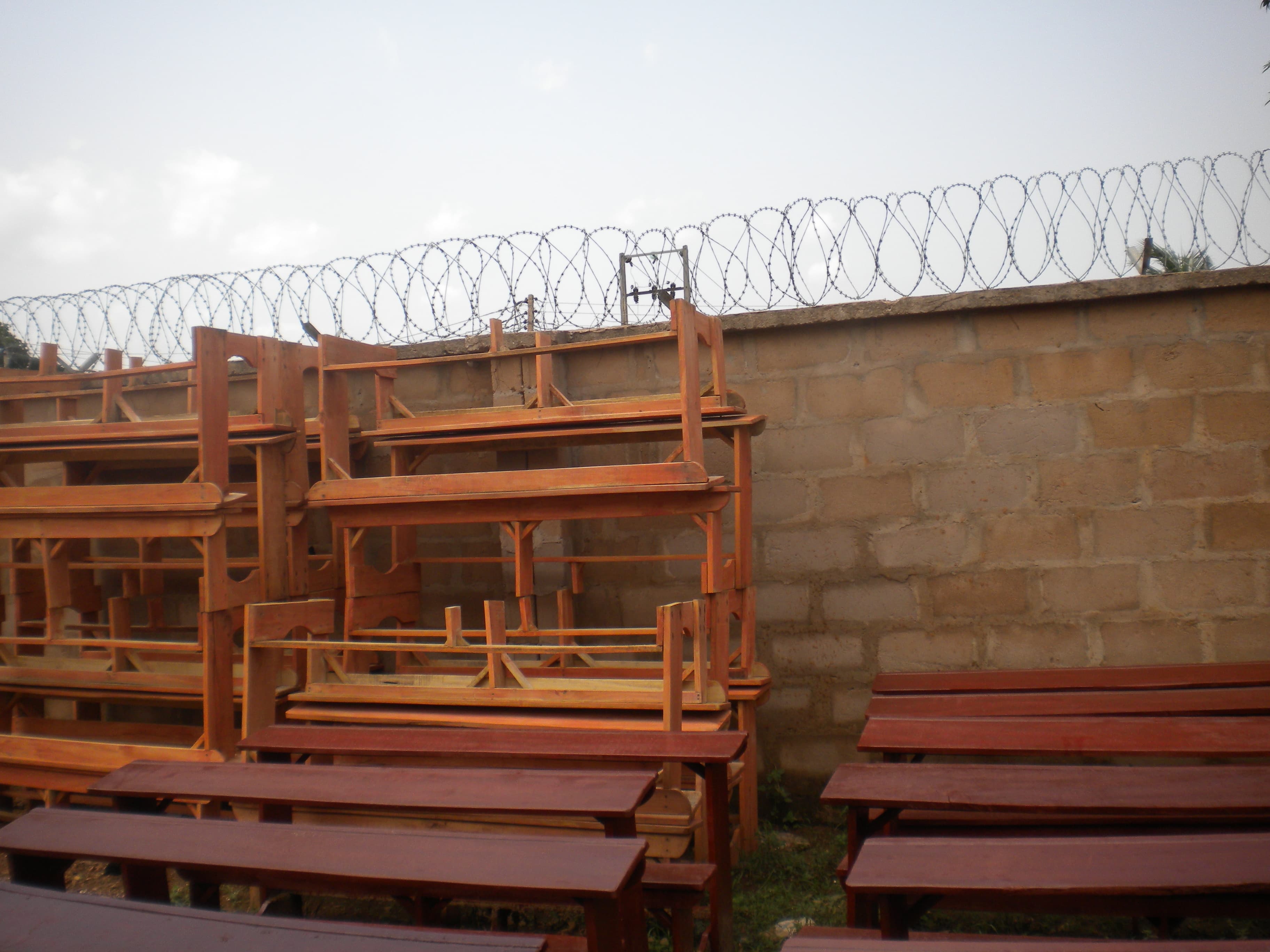 Three-in-One School Chairs & Desks Project Photo 2